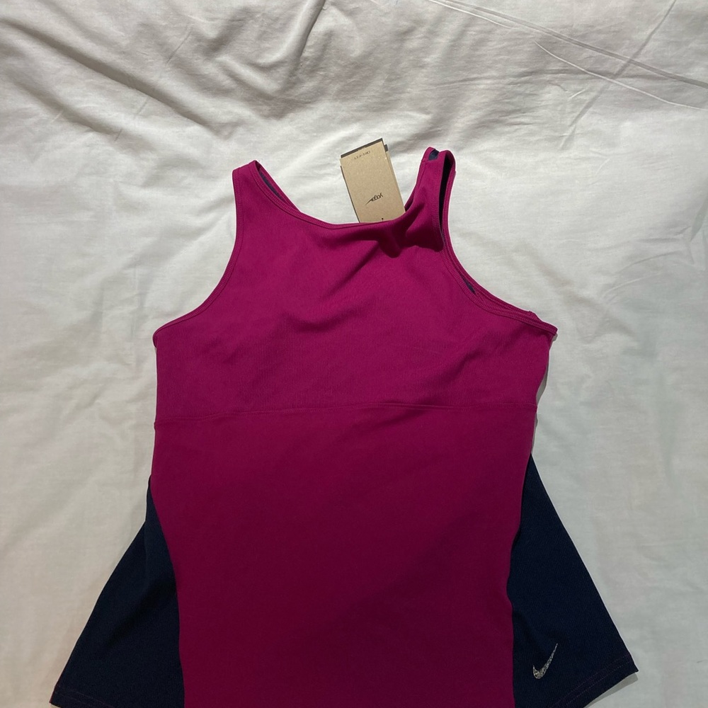 Women’s Nike Dri-fit Yoga Tank Top, size XL, $42.00! NWT!